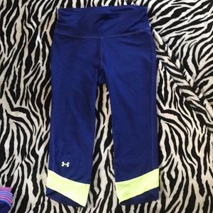 UA capris - Size small